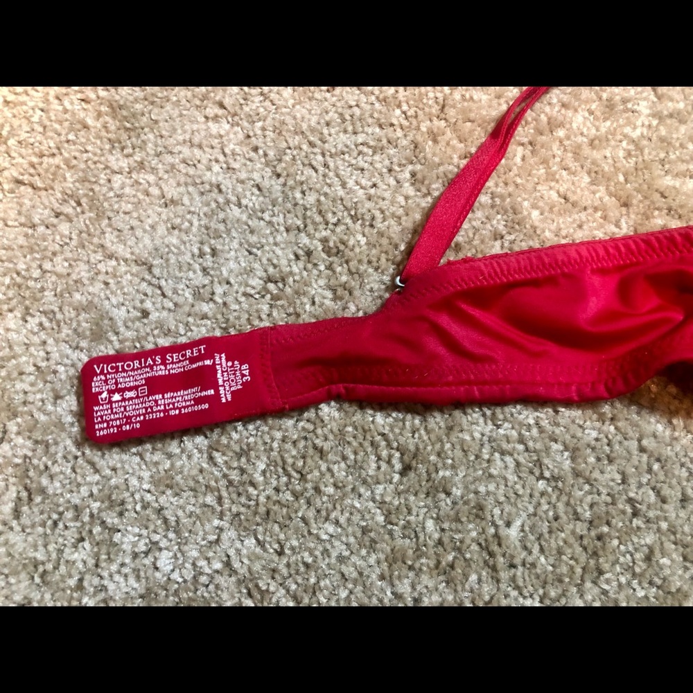 Victoria’s Secret push up bra - Picture 7 of 7